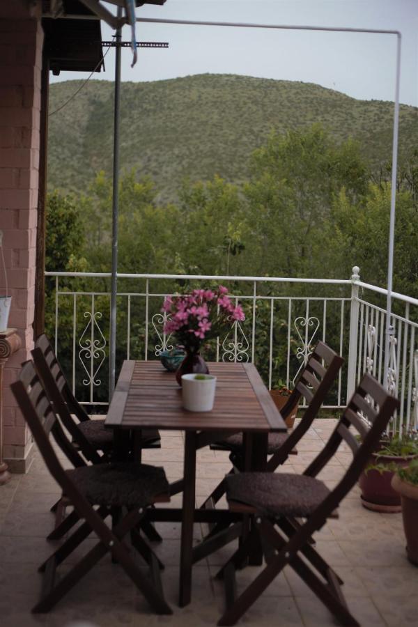 Countryside Cottage With Garden & Lake View Peraia  Екстериор снимка
